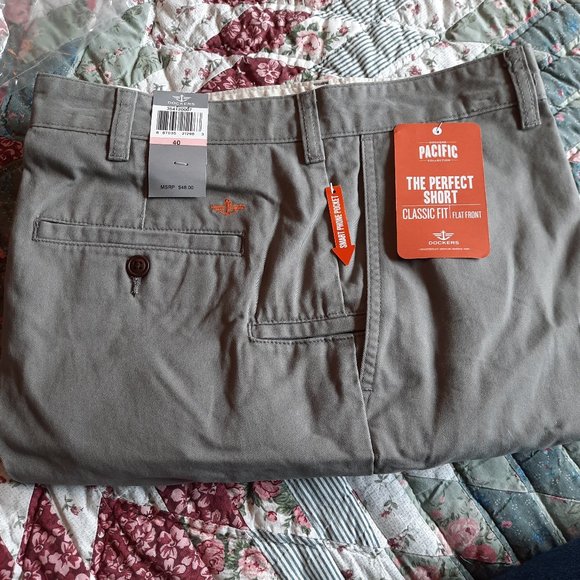 Men's Docker Shorts Classic Flat Front 40 NWT - Picture 1 of 4